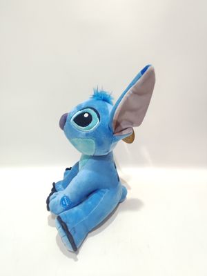 El juguete de peluche que habla sentado Stitch es lindo, con alturas de 7,09 pulgadas y 11,02 pulgadas