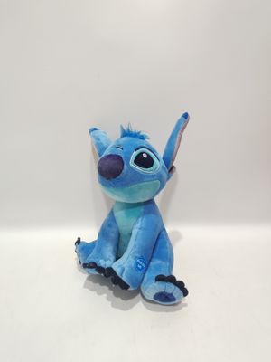 El juguete de peluche que habla sentado Stitch es lindo, con alturas de 7,09 pulgadas y 11,02 pulgadas