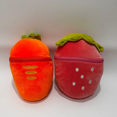 Juguetes de peluche con cremallera en forma de fresa